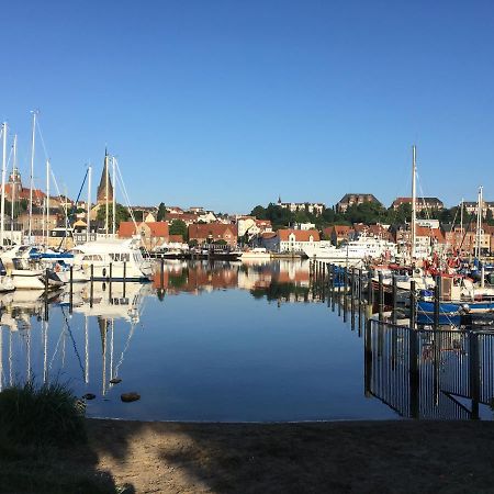 Zentrumsnahe Schoene Altbauwohnung Bis 4 Personen Flensburg Exterior foto